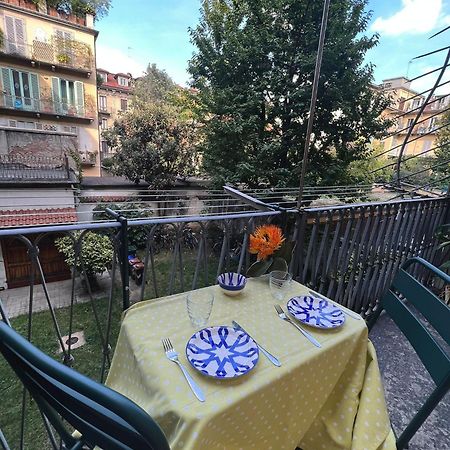 Appartamento su cortile magico : centro Torino Esterno foto